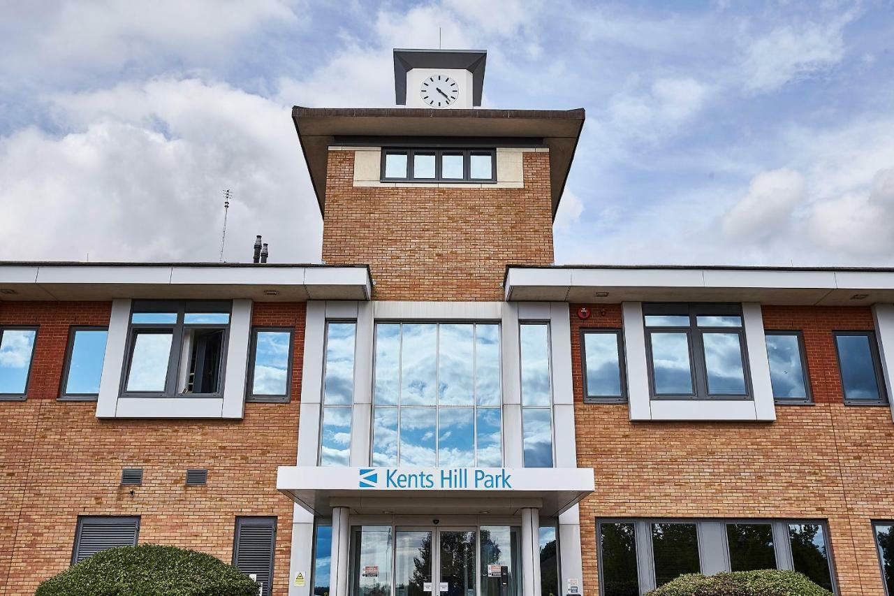 Kents Hill Park Training & Conference Centre Hotel Milton Keynes Exterior photo